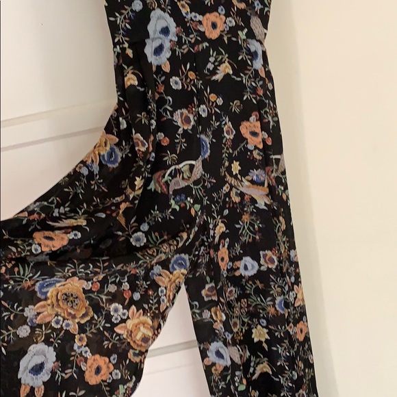 Wide leg Jumpsuit - Picture 2 of 3